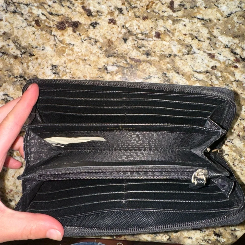 Kate Spade Wallet - Picture 2 of 4